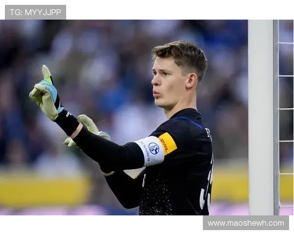 诺伊尔续约在即拜仁或将不得不出售努贝尔以平衡阵容